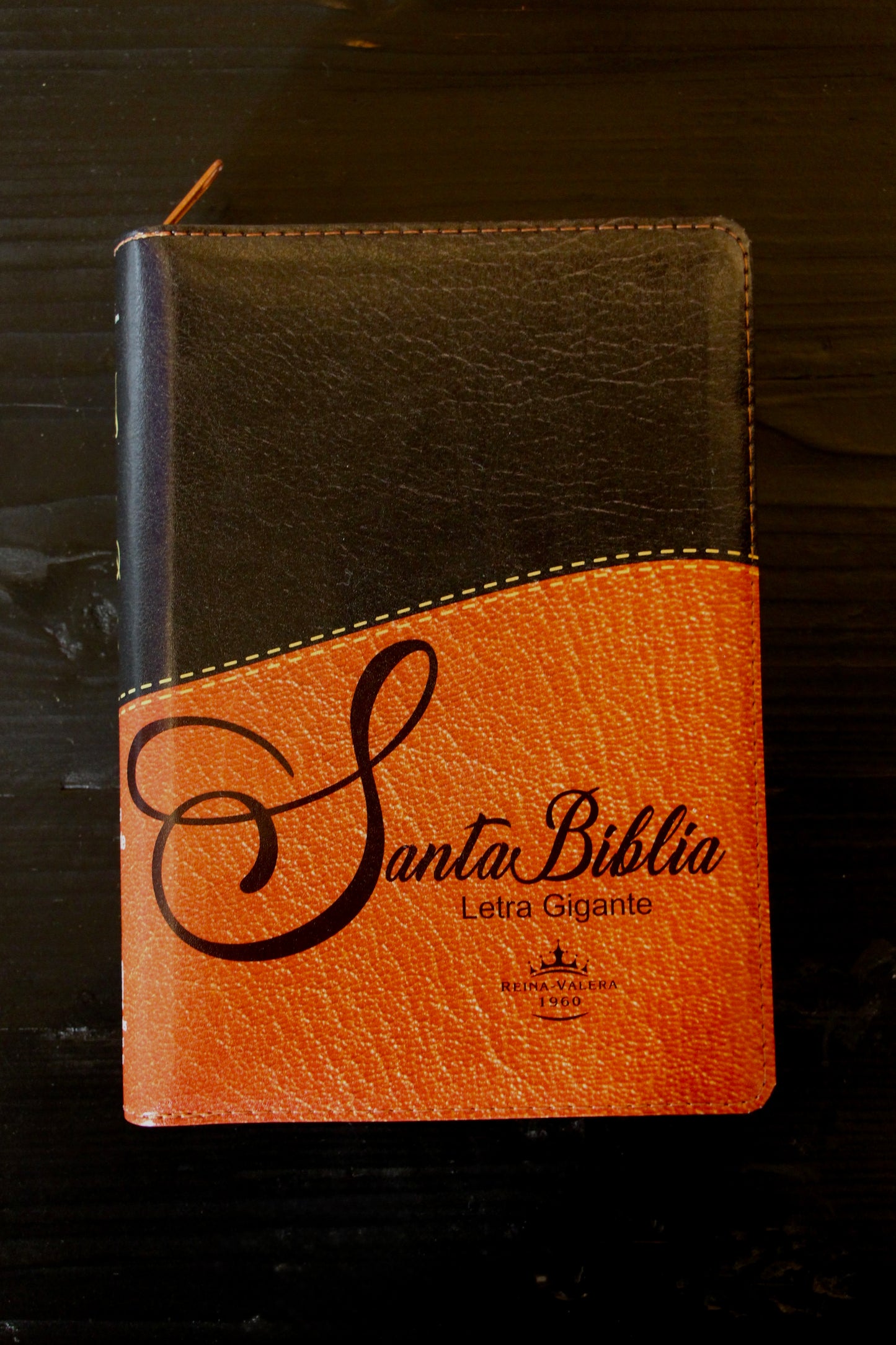 Holy Bible Manual Giant Print Imitation Leather, Black/Brown