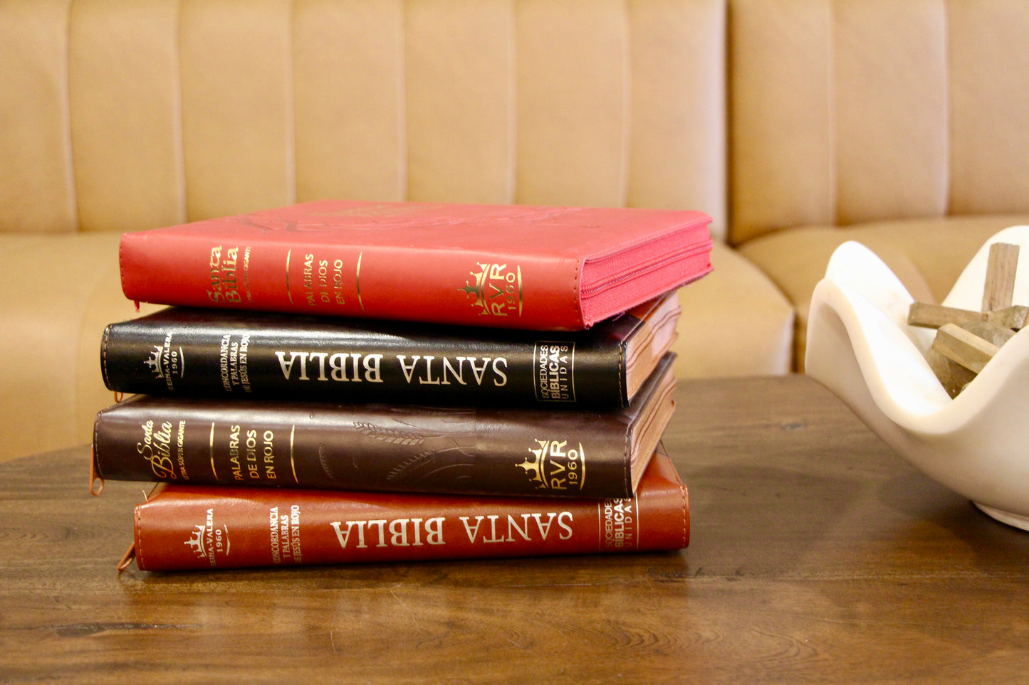 Holy Bible, Super Giant Print, Imitation Leather, Black/Brown 